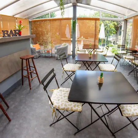 De L'isere 호텔 칸느