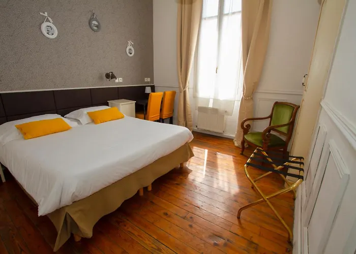 De L'isere Szálloda 3*