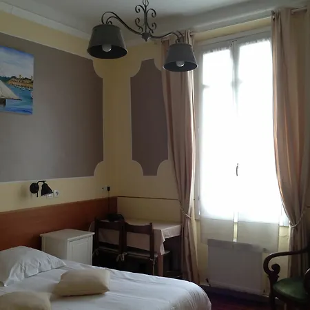 De L'isere カンヌ