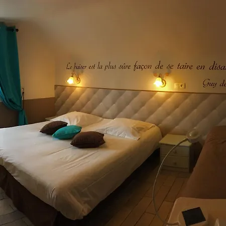 De L'isere Hotel 3*