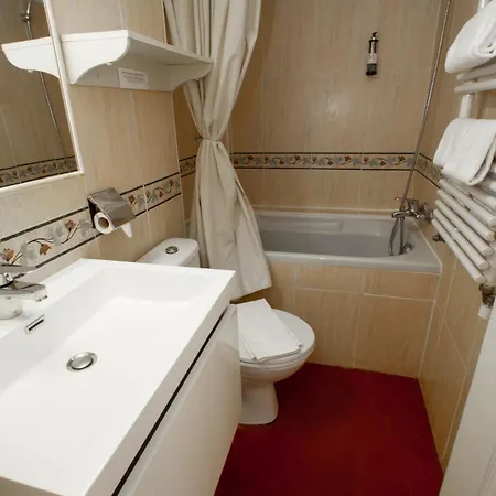 De L'isere Hotel