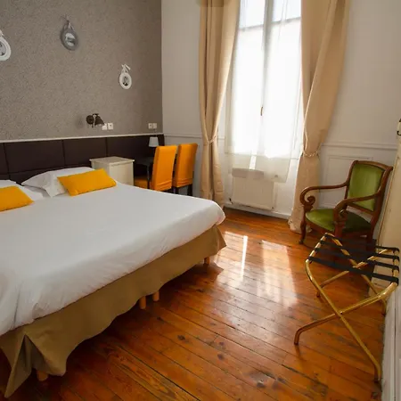 De L'isere Hotel 3*