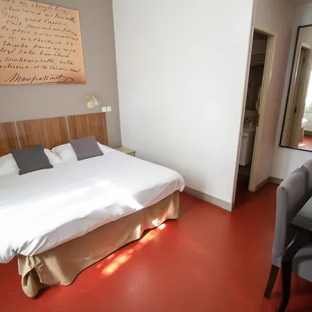 Hotel De L'isere 3*