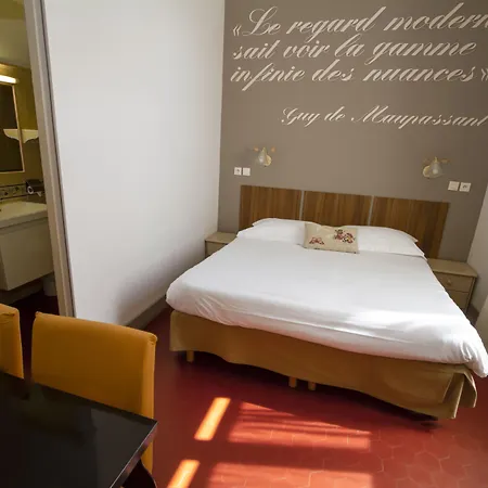 Hotel De L'isere