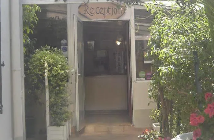 De L'isere Hotel Cannes