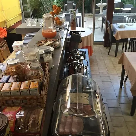 De L'isere Hotel Cannes