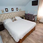 De L'isere Hotel